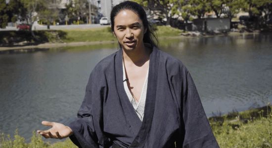 日本演员对《浪人崛起》的现实主义翻拍